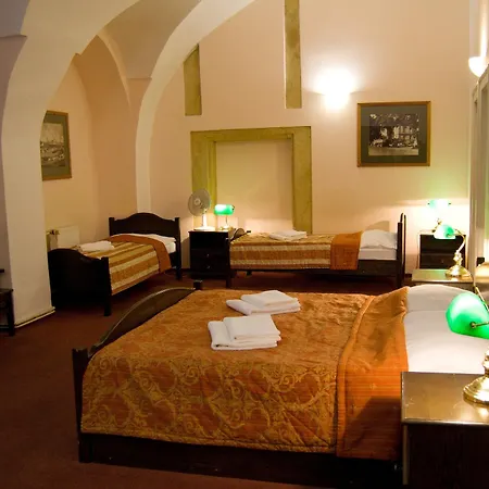 U Medvidku-brewery 3* براغ