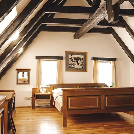 Hotel U Medvidku-brewery Prague