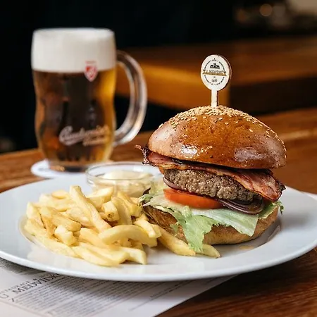U Medvidku-brewery فندق براغ