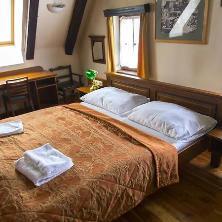 U Medvidku-brewery 3* Praga